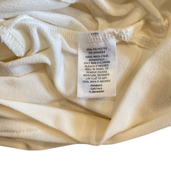 Leith White Knot Front Short Sleeve Top - Picture 8 of 8